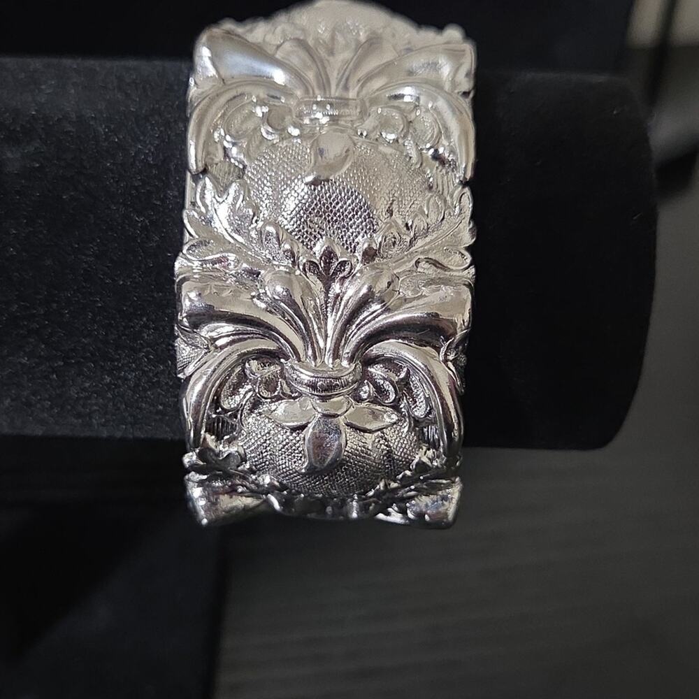 Unsigned Whiting & Davis Wide Hinged Bracelet Silver Tone Floral Basket Ornate